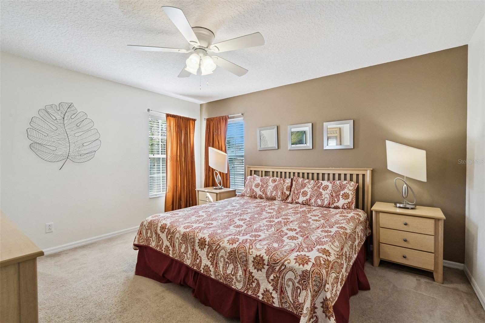 EMERALD ISLAND RESORT - Residential