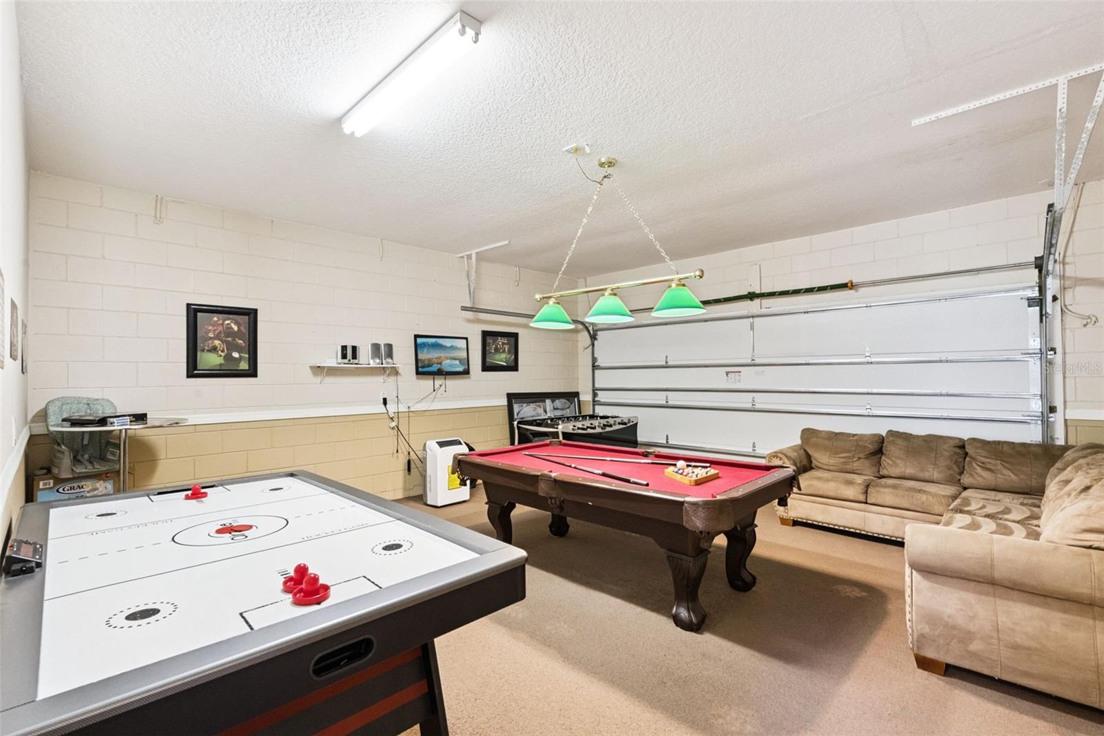 EMERALD ISLAND RESORT - Residential