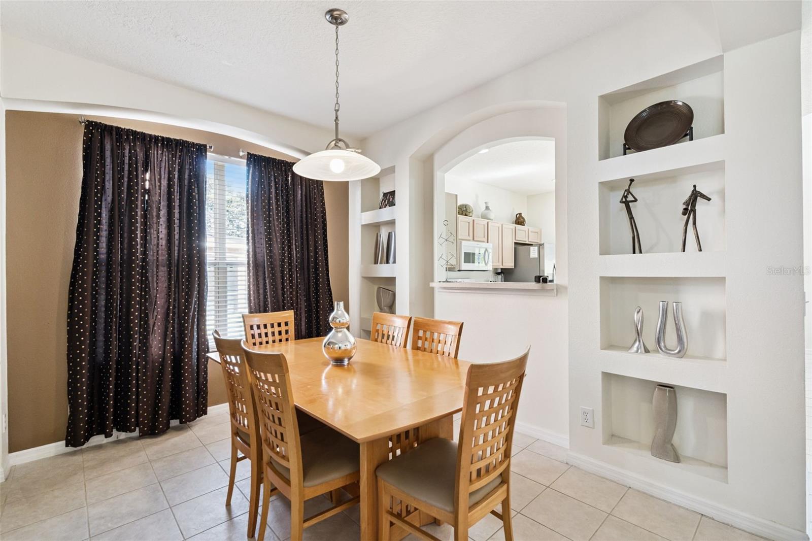 EMERALD ISLAND RESORT - Residential