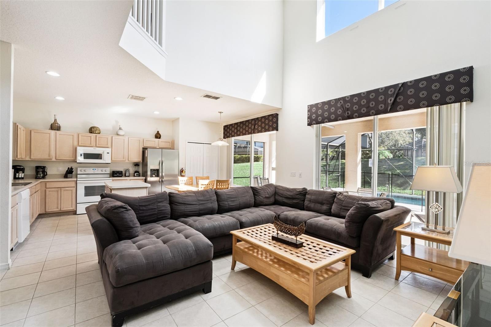 EMERALD ISLAND RESORT - Residential