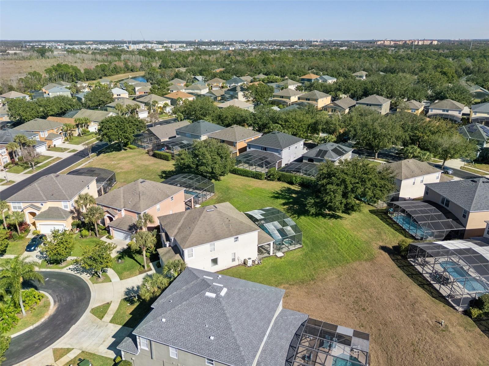 EMERALD ISLAND RESORT - Residential