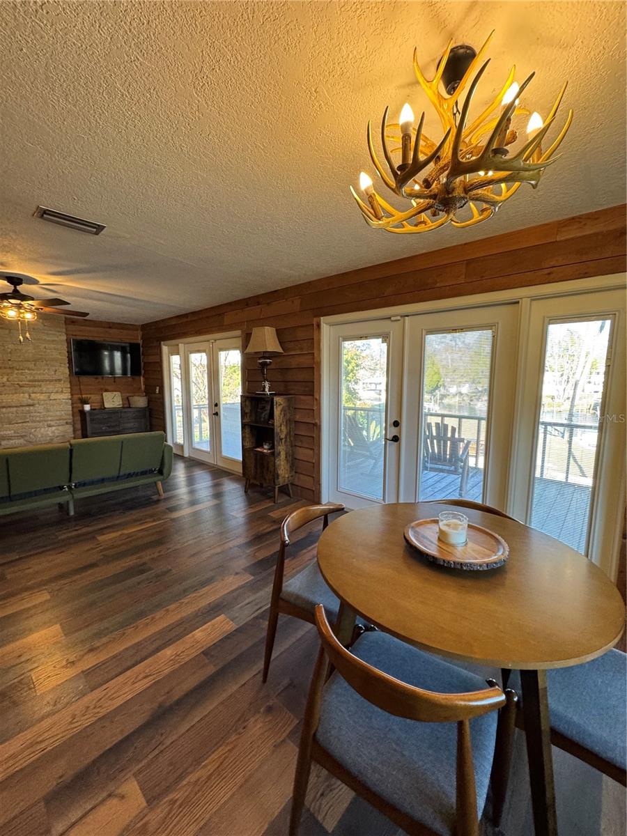 CARIBEE SHORES - Residential