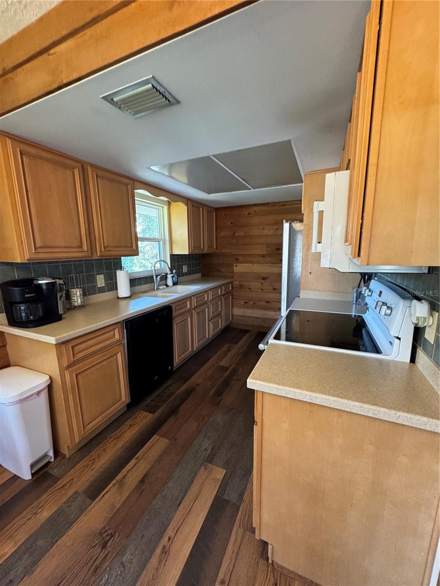 CARIBEE SHORES - Residential