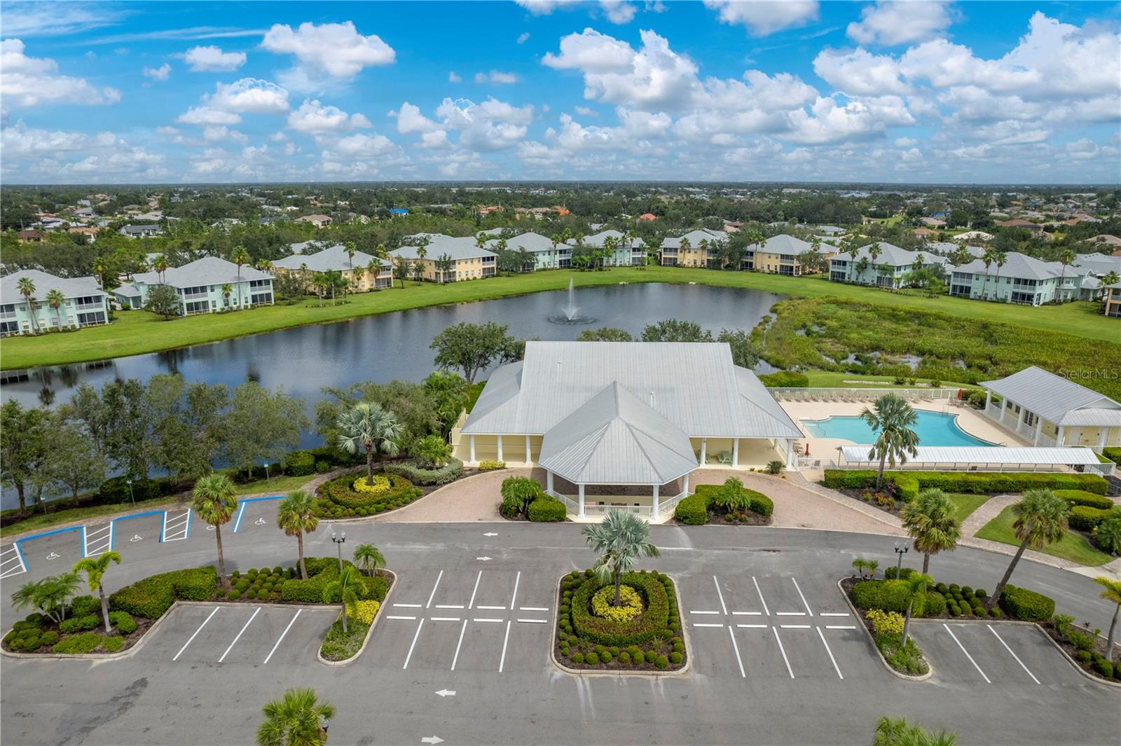 HERITAGE LAKE PARK - Residential