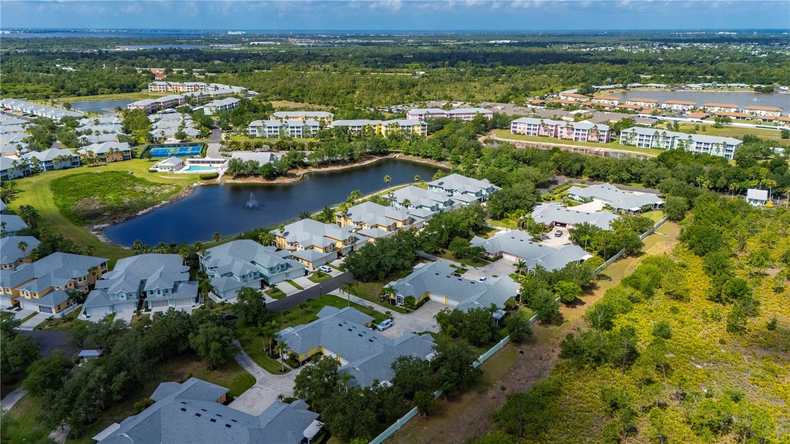 HERITAGE LAKE PARK - Residential