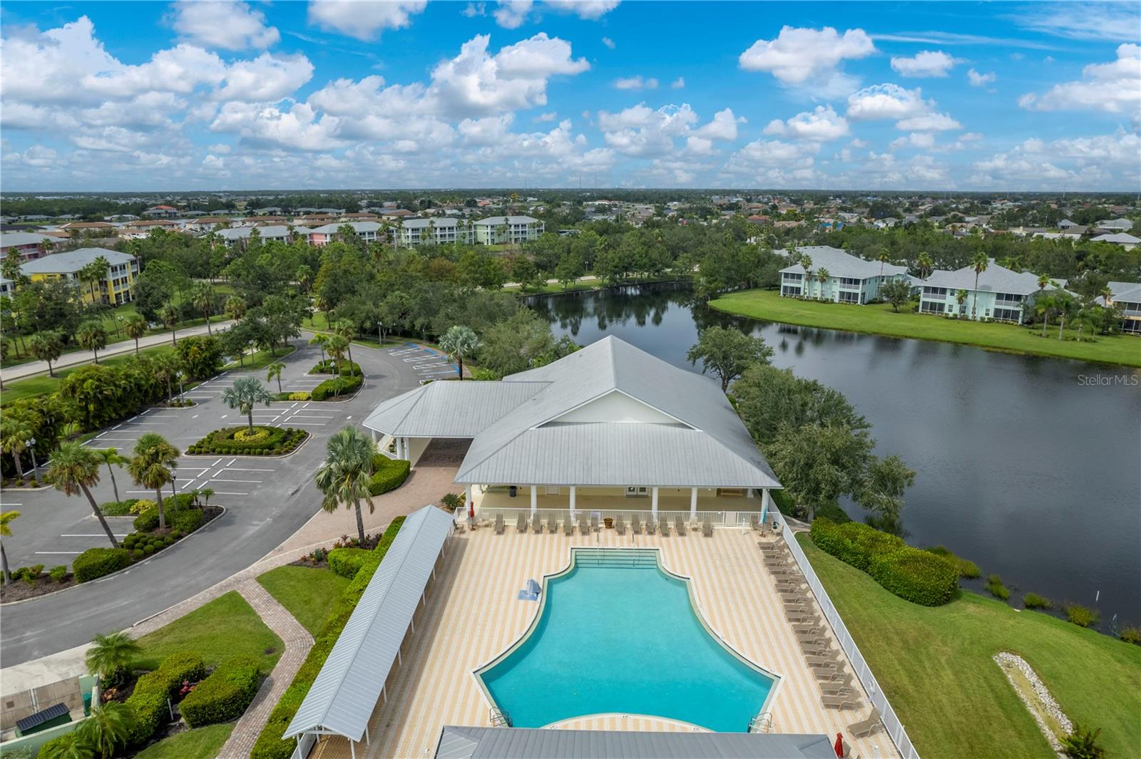 HERITAGE LAKE PARK - Residential