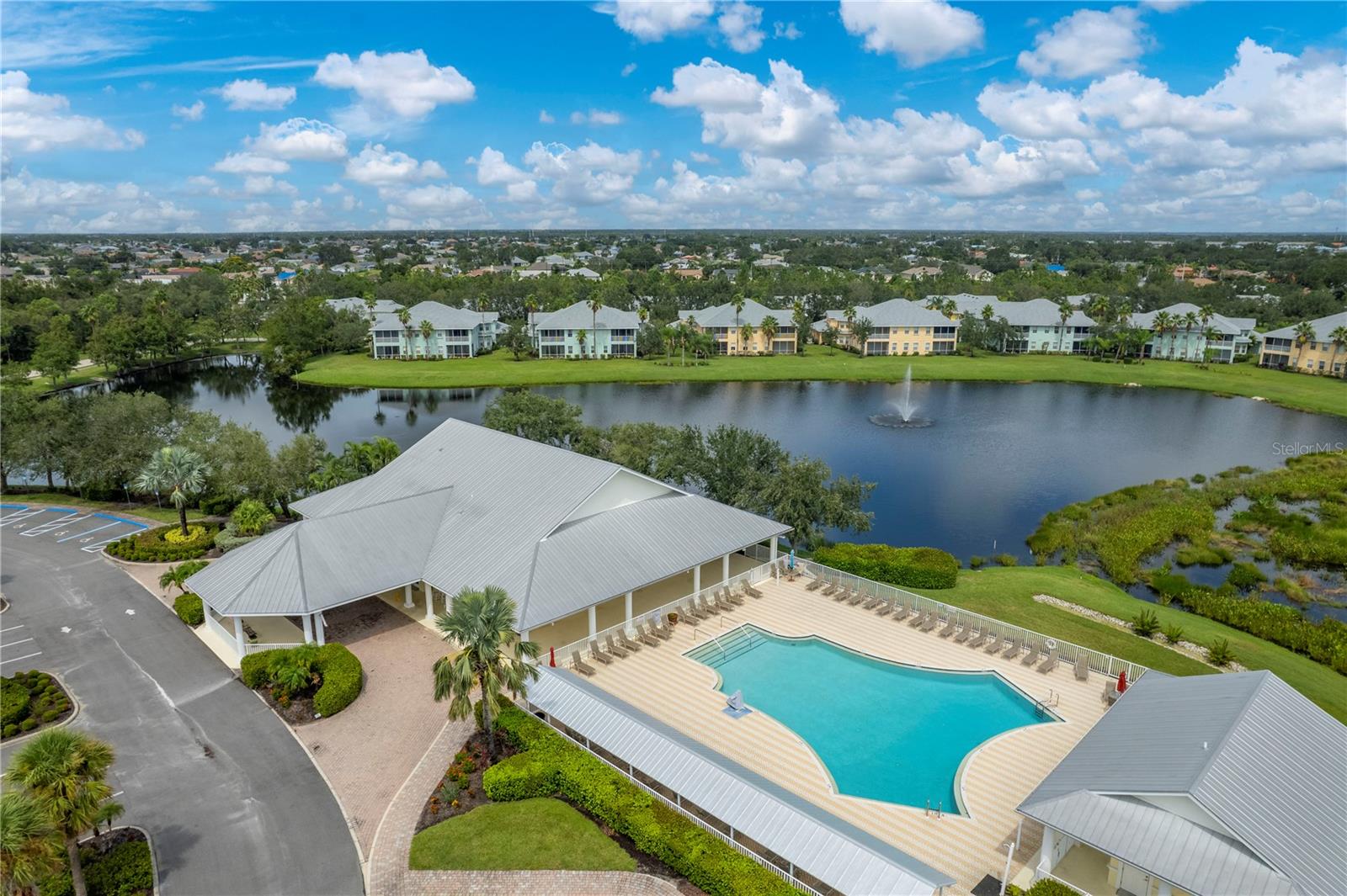 HERITAGE LAKE PARK - Residential