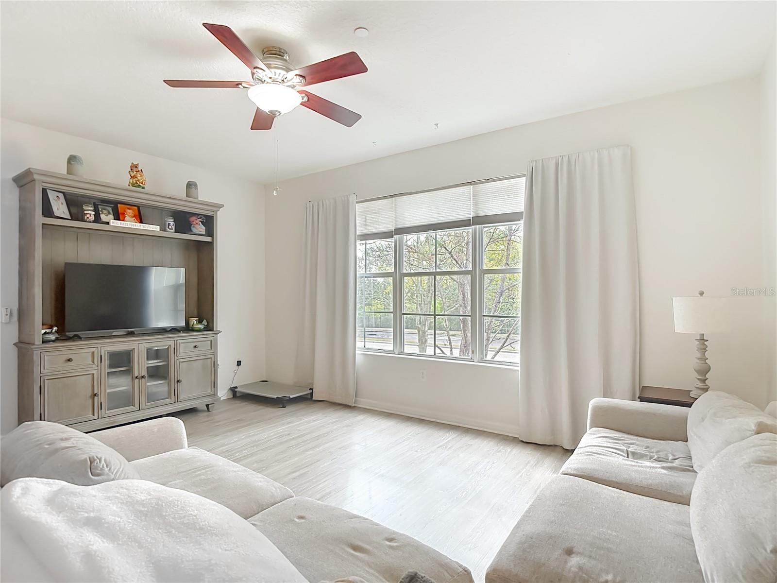 LAKE BRANDON - Residential