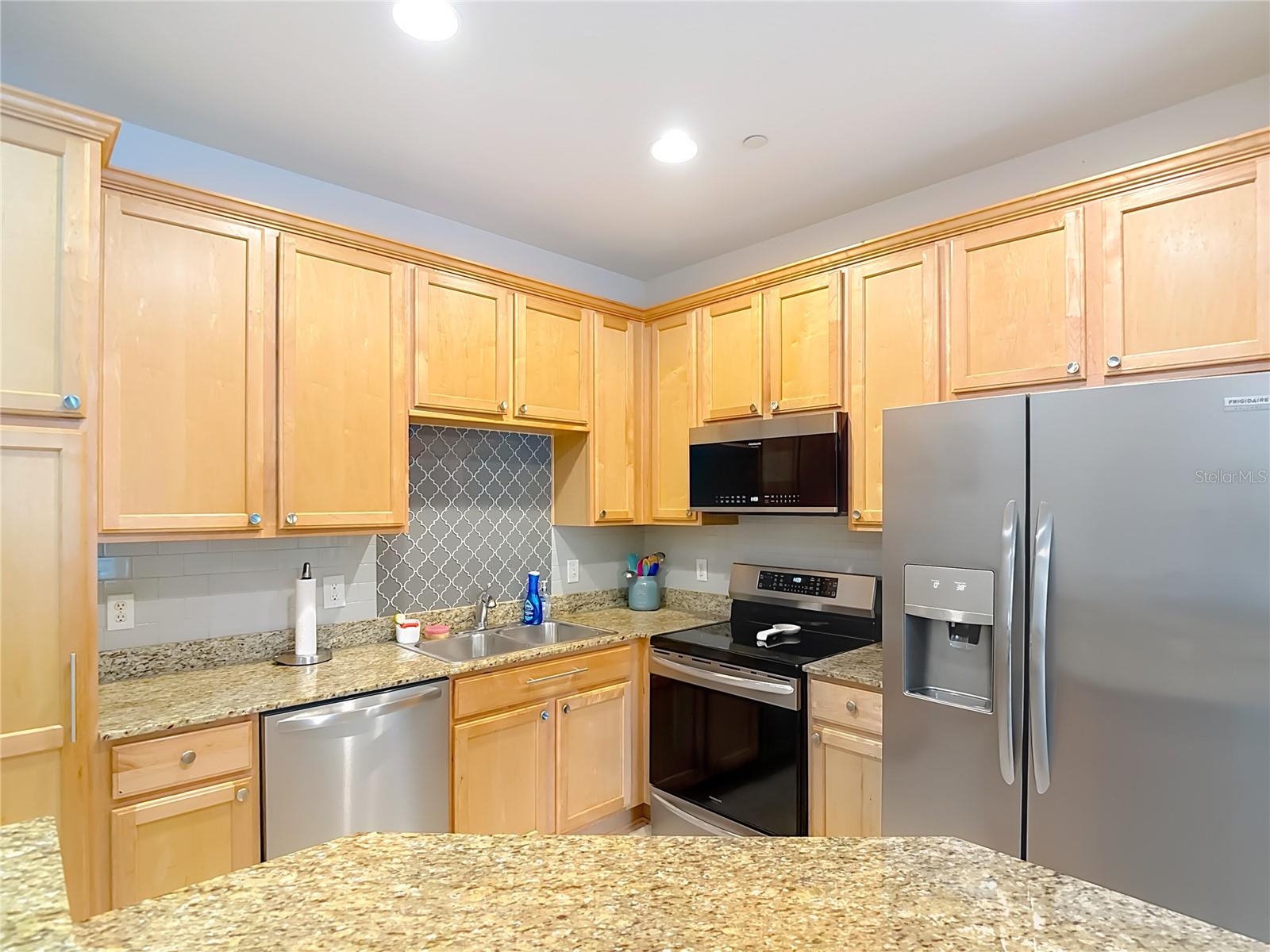 LAKE BRANDON - Residential