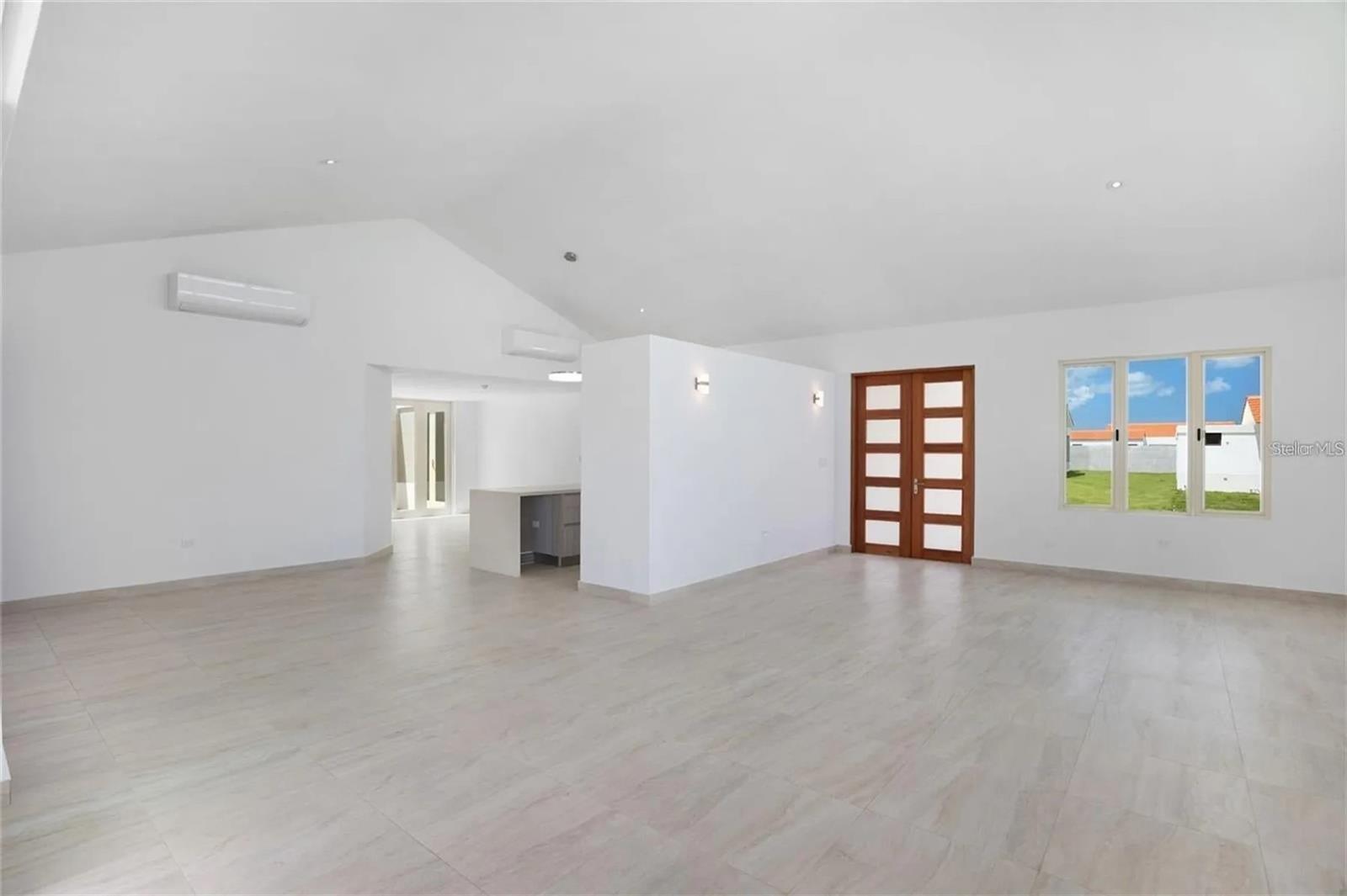 SABANERA DE DORADO - Residential