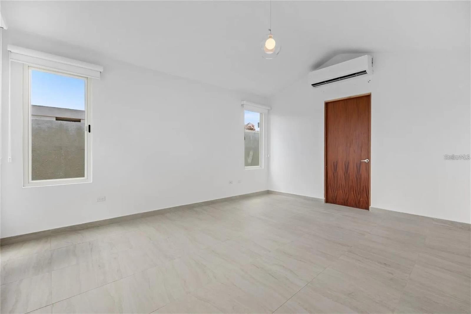 SABANERA DE DORADO - Residential