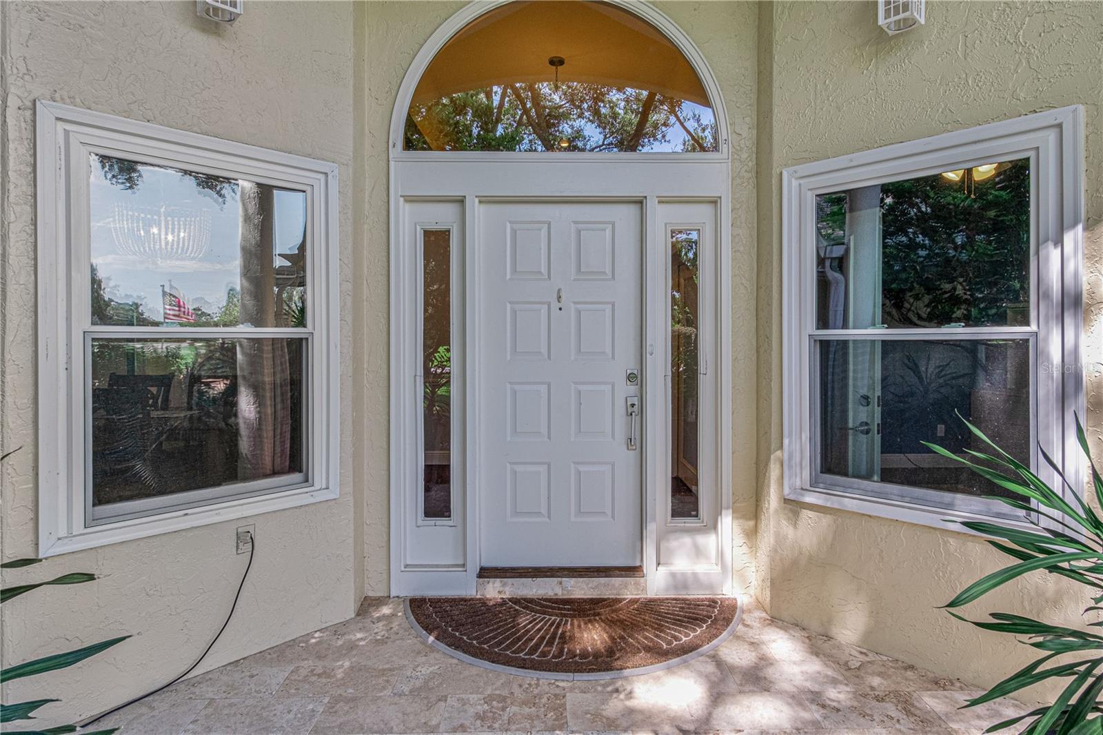 915 CLUB HOUSE BOULEVARD