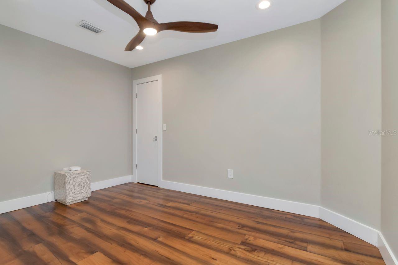 HENDERSON BEACH - Residential