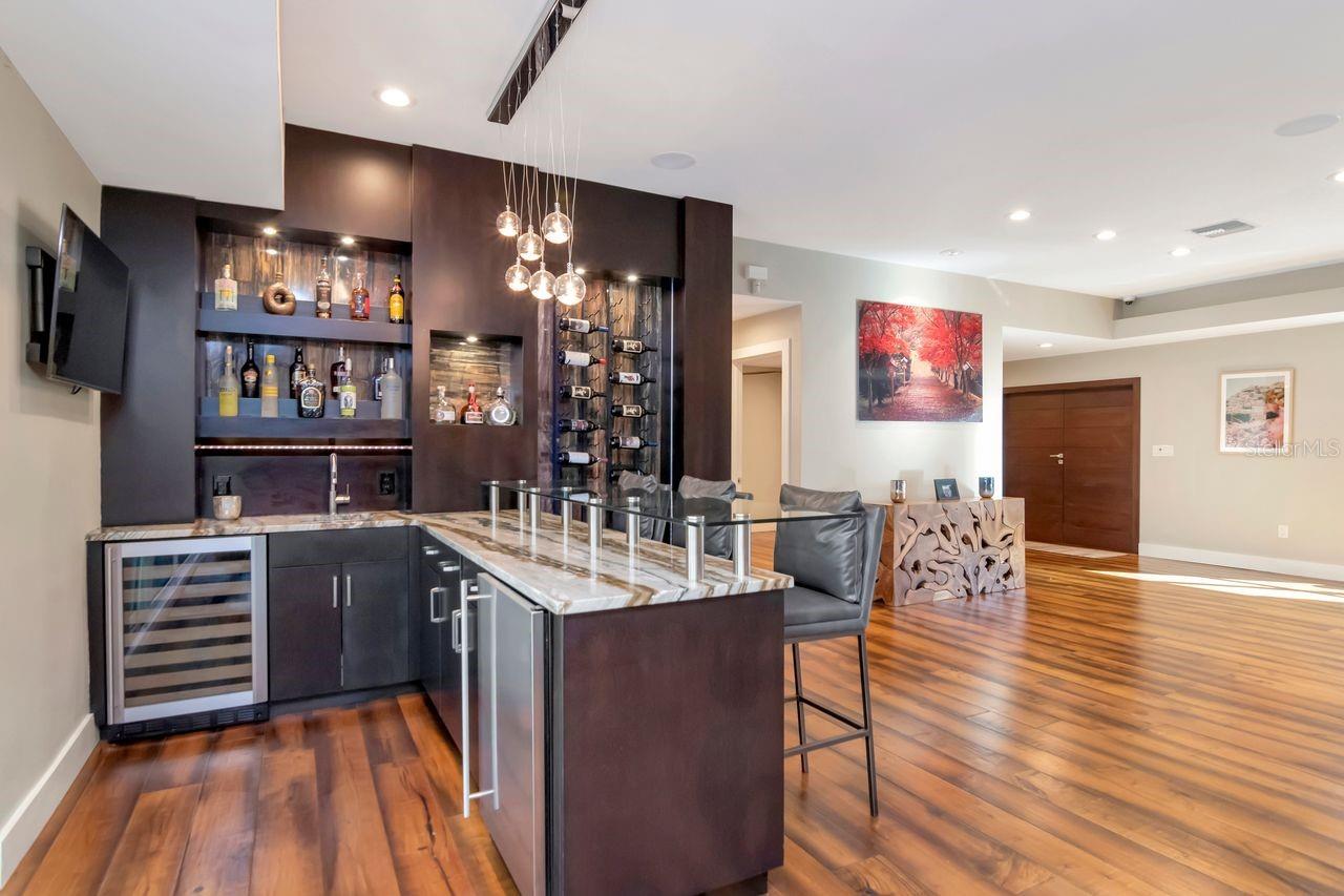 HENDERSON BEACH - Residential