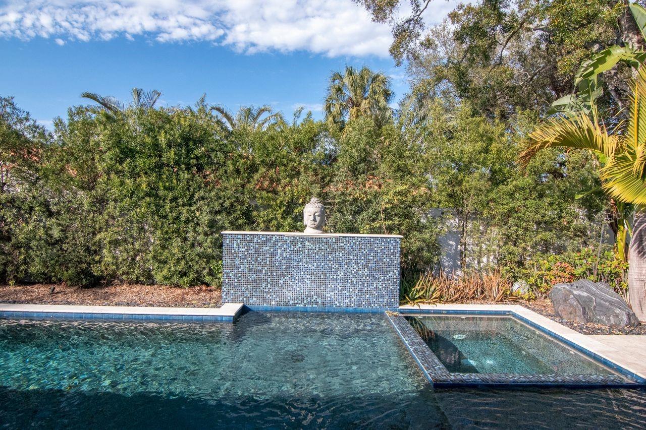 HENDERSON BEACH - Residential