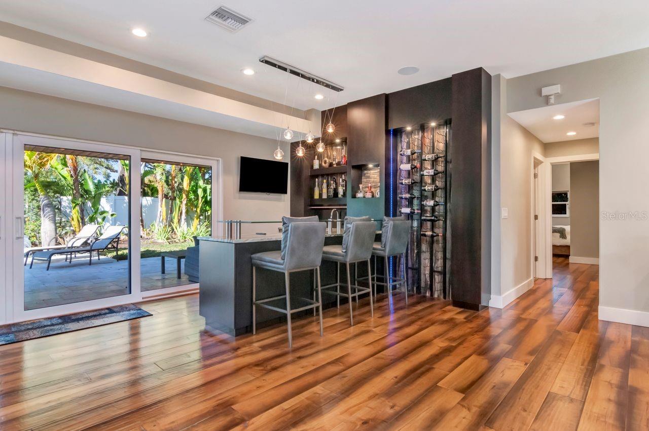 HENDERSON BEACH - Residential