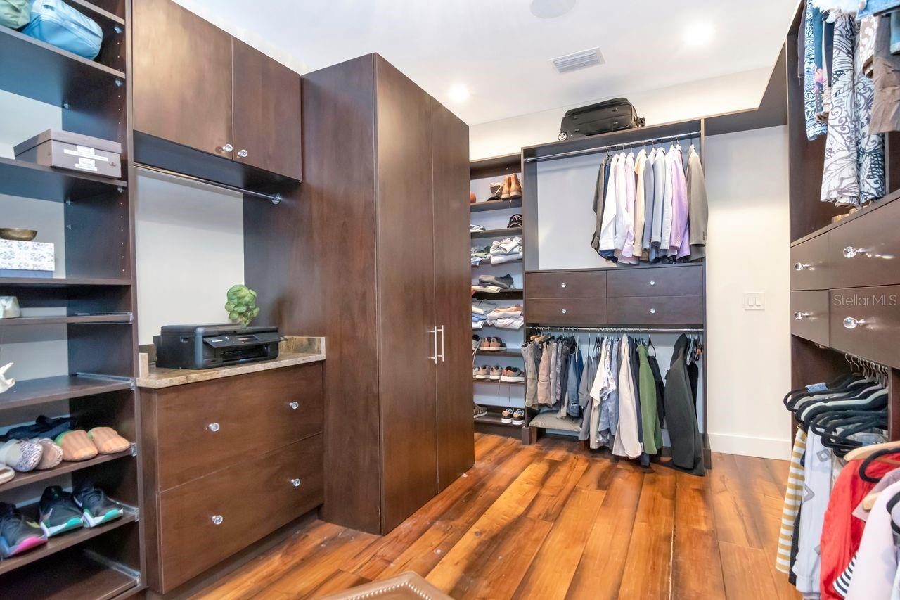 HENDERSON BEACH - Residential