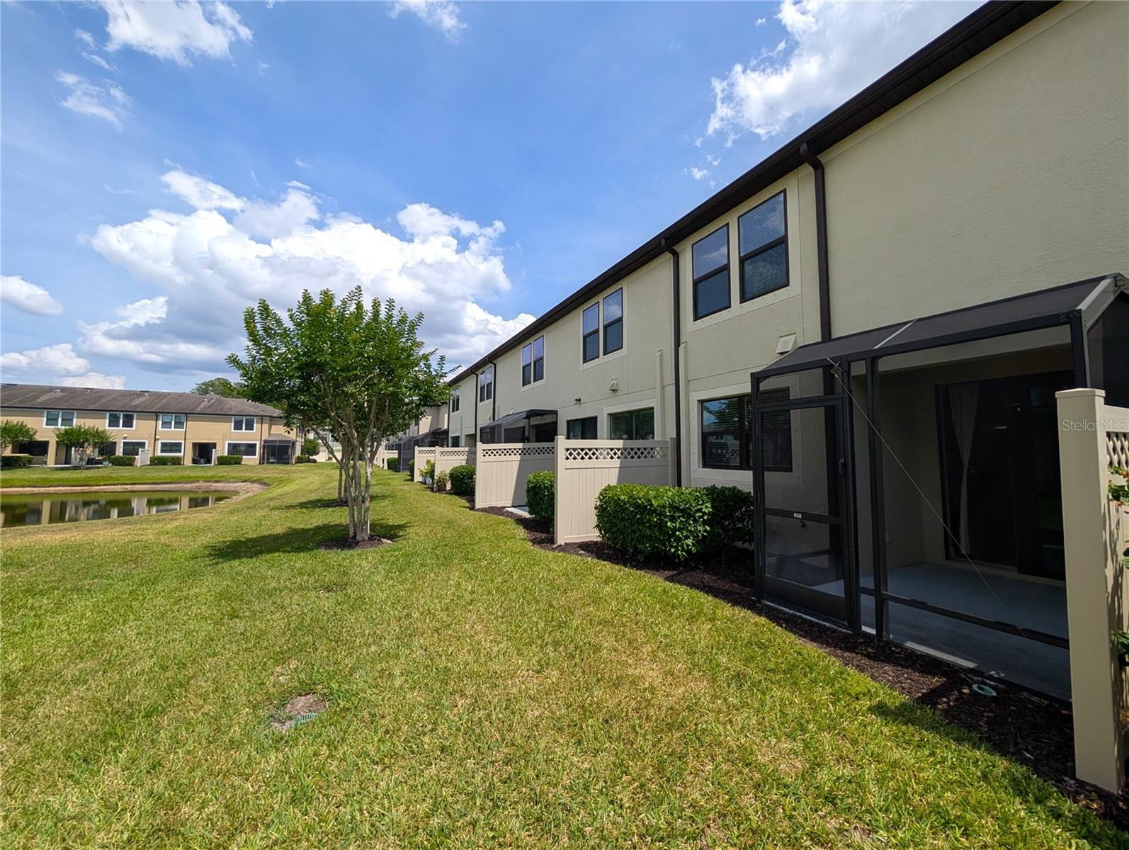WEST LAKE TWNHMS PH 2 - Residential Lease