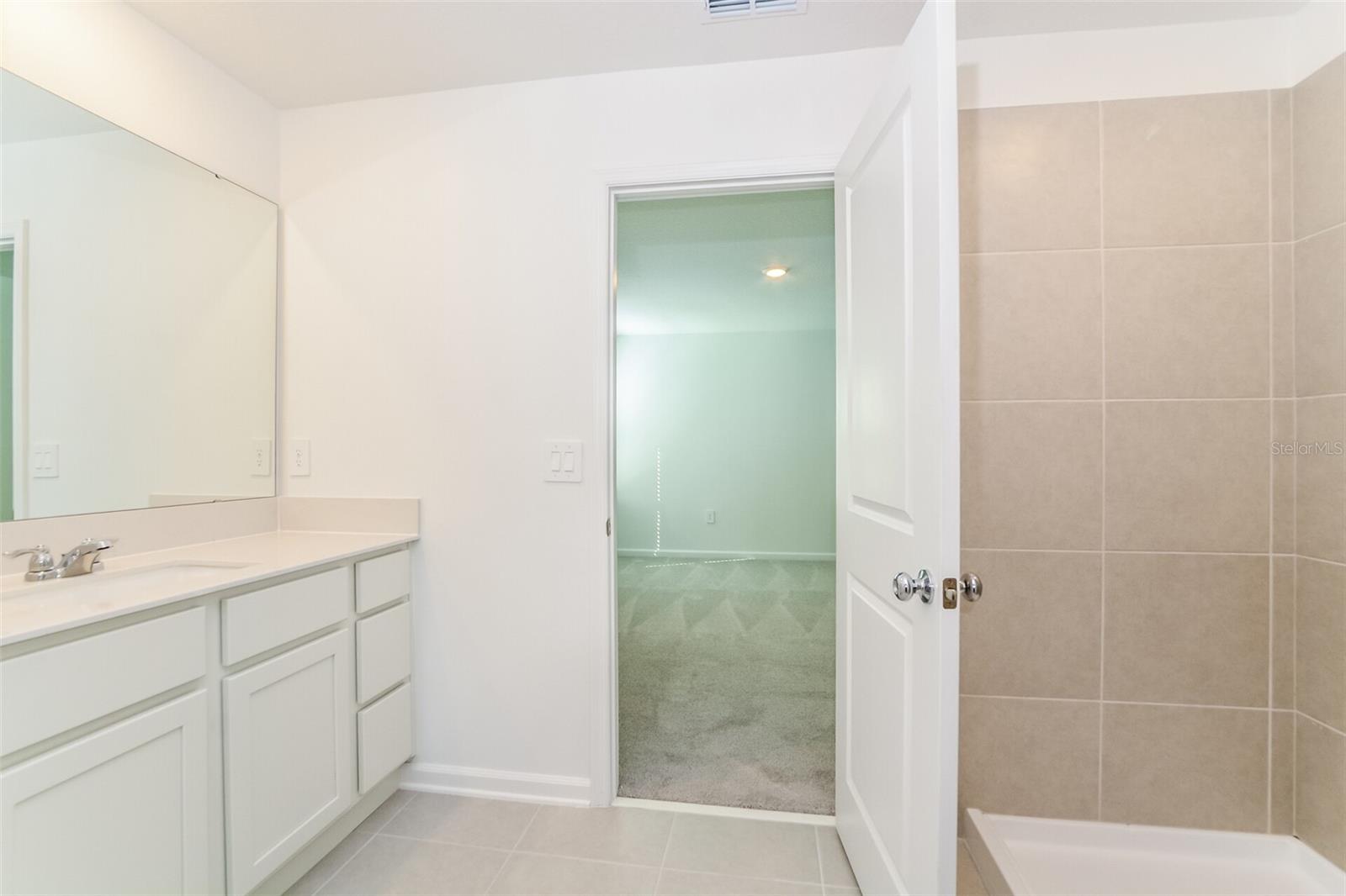 HAMILTON BLUFF SUB - Residential Lease