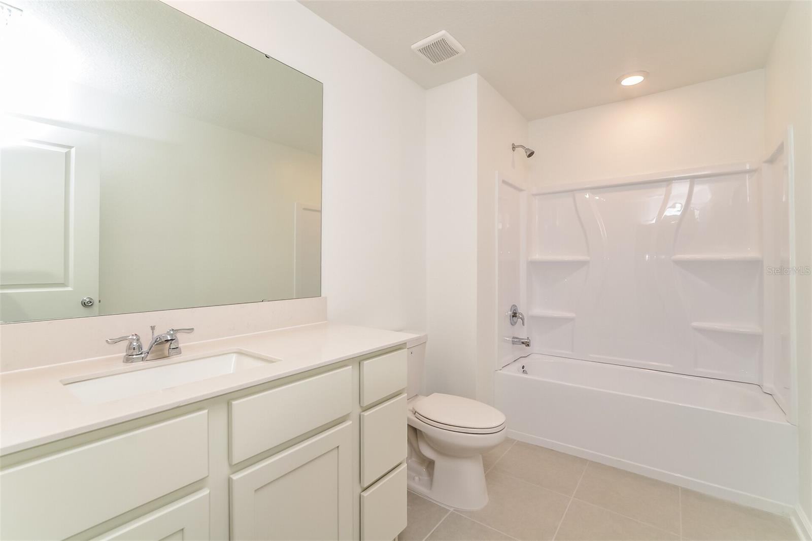 HAMILTON BLUFF SUB - Residential Lease