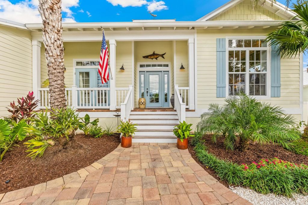 Photo of 760 E Railroad Avenue, Boca Grande, FL 33921 (MLS # D6145439)