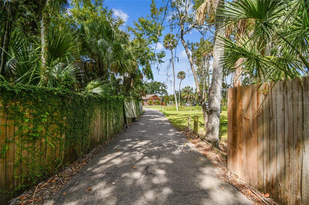 Photo of 11332 Sylvan Green Lane, Riverview, FL 33569 (MLS # TB8435694)