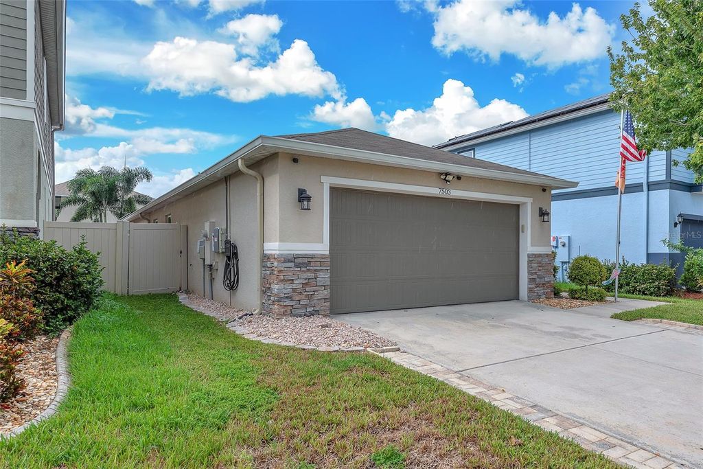 Photo of 7503 Northern Lights Drive, Gibsonton, FL 33534 (MLS # TB8420925)