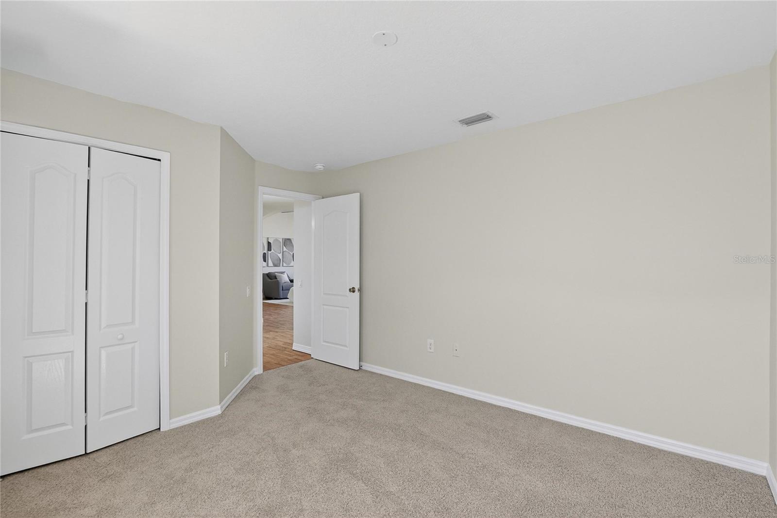 LANDINGS AT BELL LAKE PH 01 - Residential