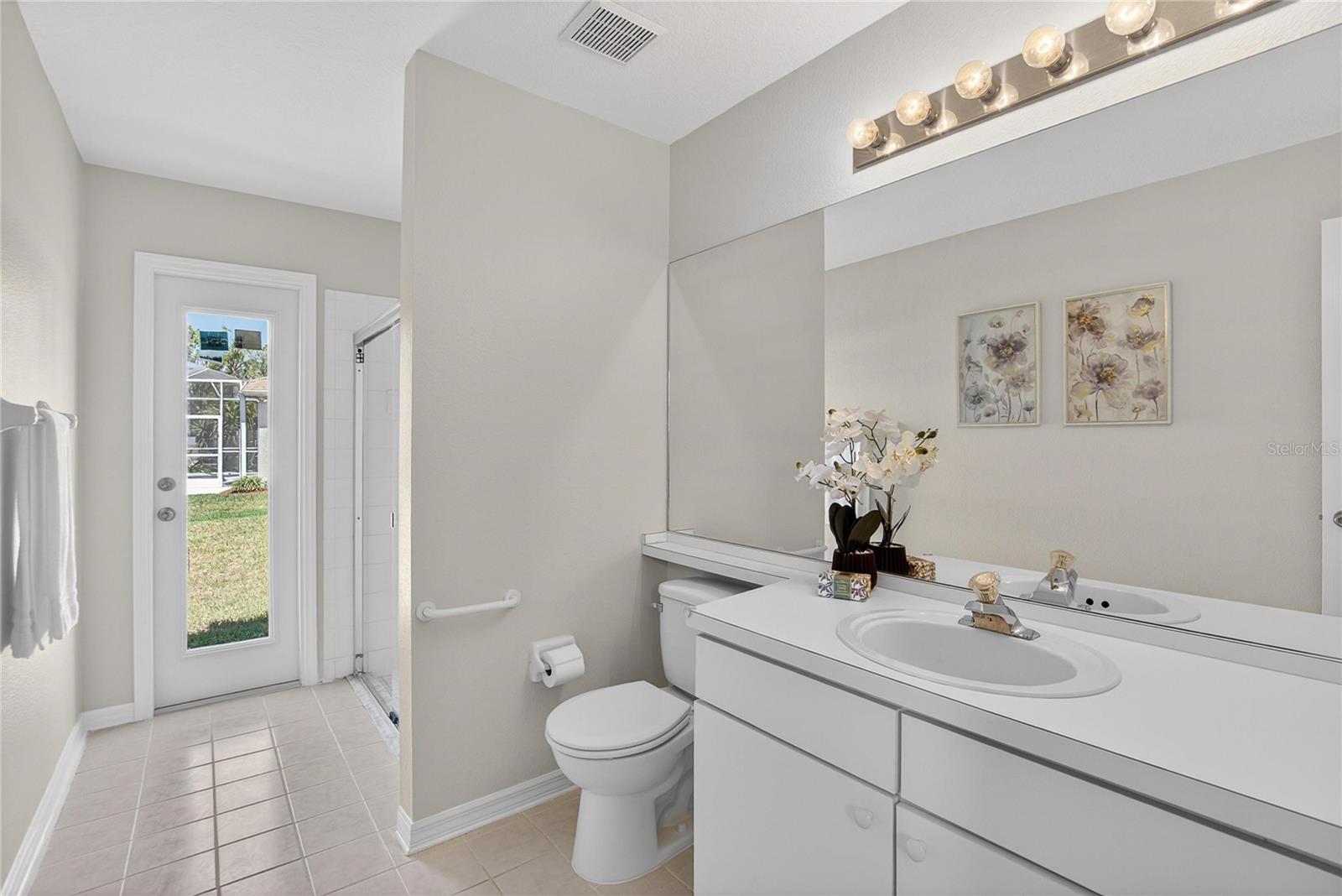 LANDINGS AT BELL LAKE PH 01 - Residential