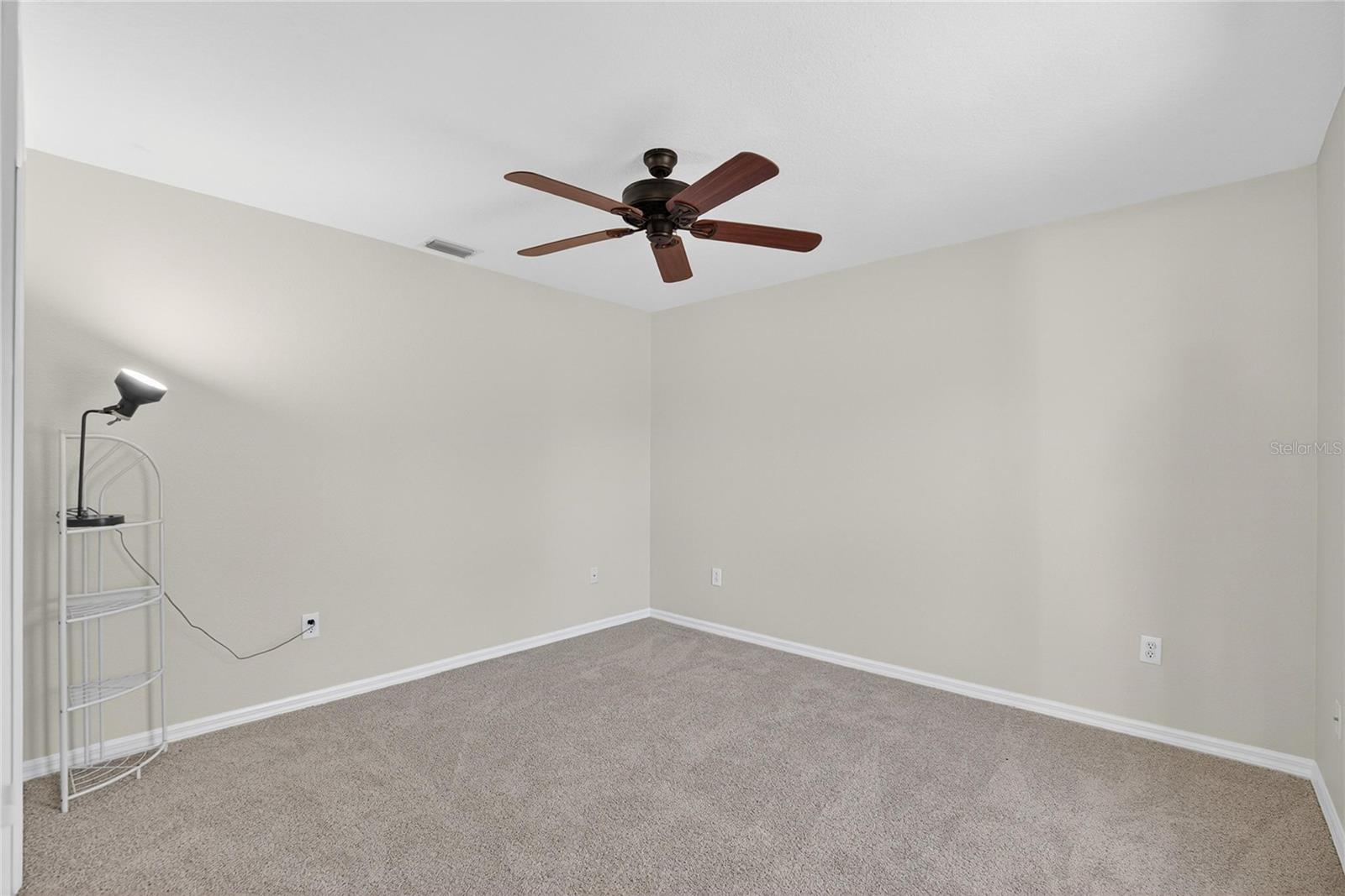 LANDINGS AT BELL LAKE PH 01 - Residential