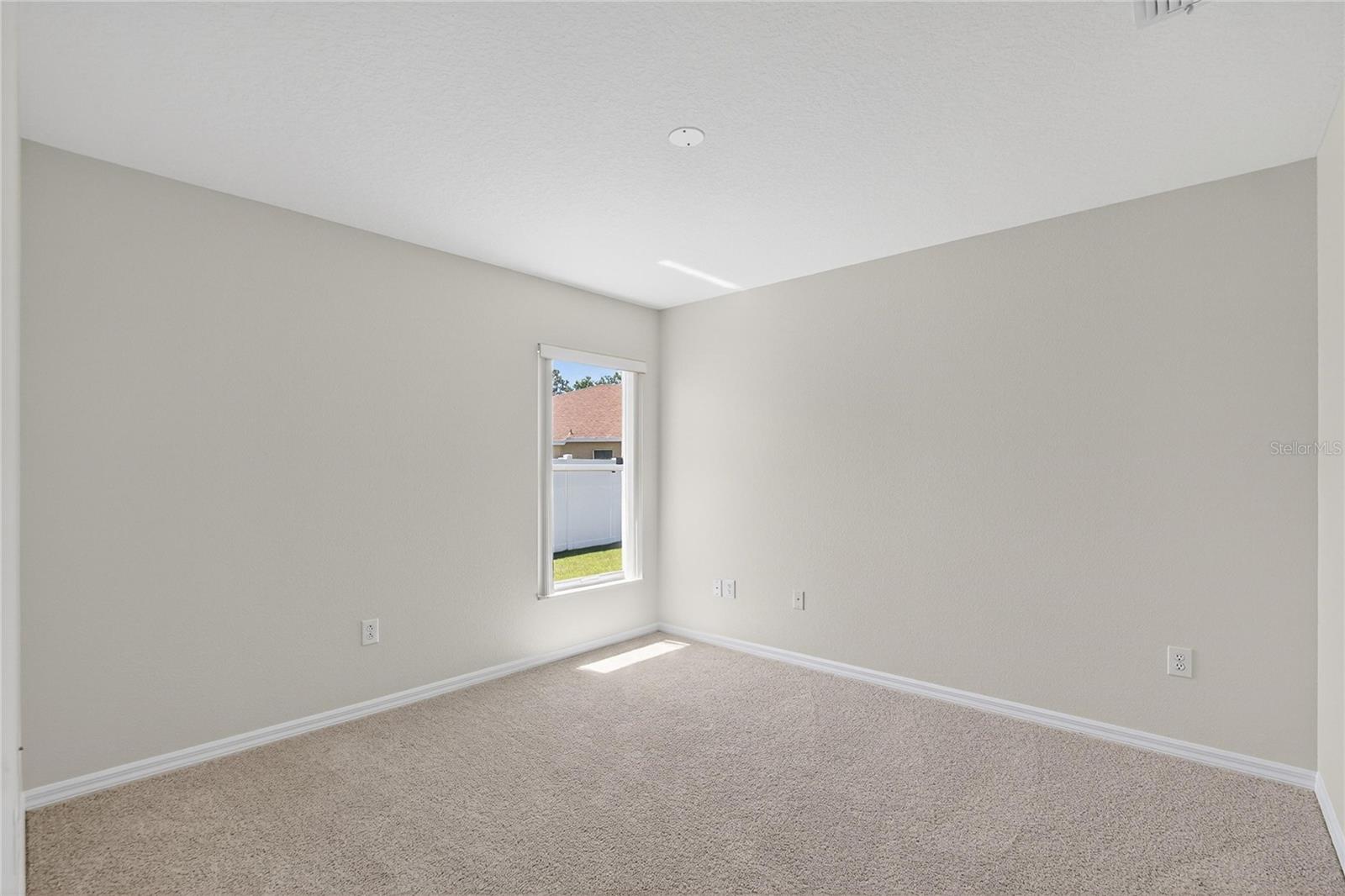 LANDINGS AT BELL LAKE PH 01 - Residential
