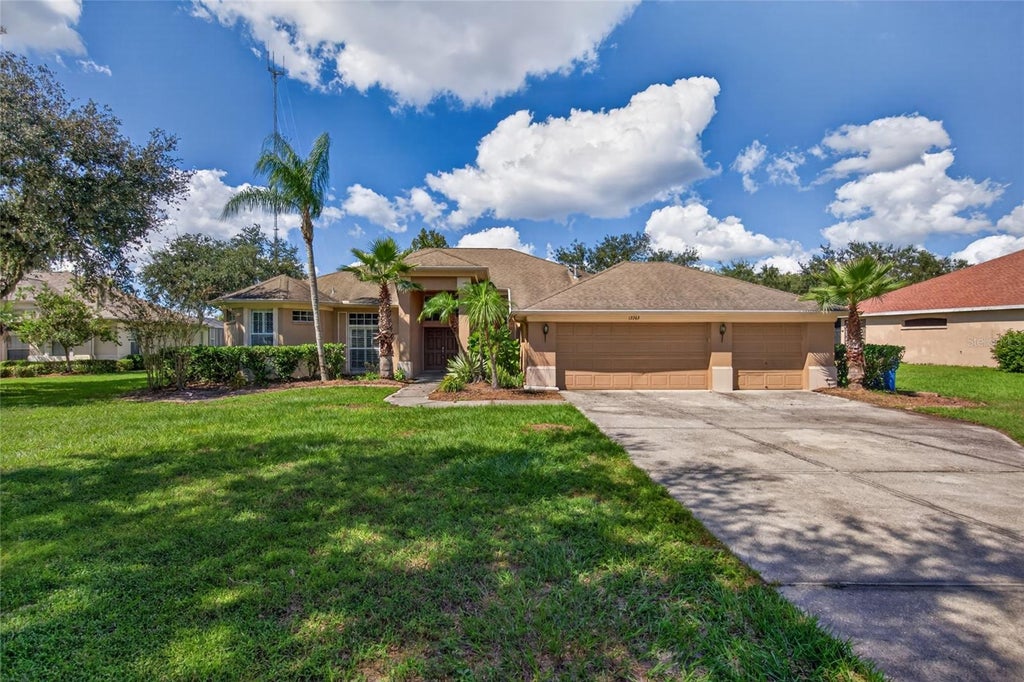 Photo of 12263 Creek Edge Drive, Riverview, FL 33579 (MLS # TB8557977)