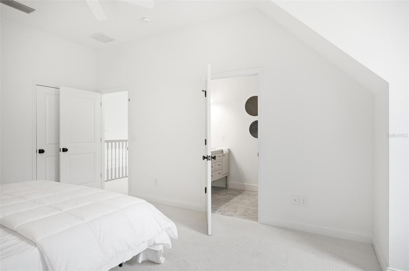 SANCTUARY SUB - Residential