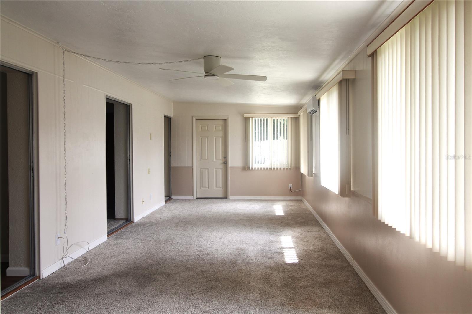 SOUTH GATE RIDGE 02 - Residential Lease
