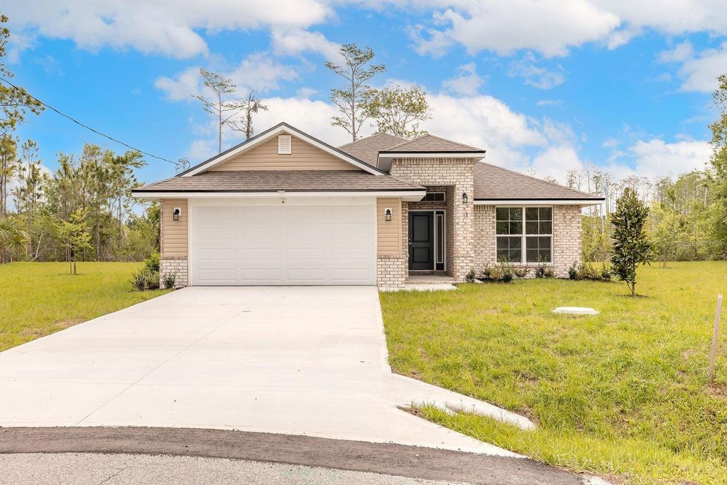 Photo of 18 Squadron Place, Palm Coast, FL 32164 (MLS # FC317494)
