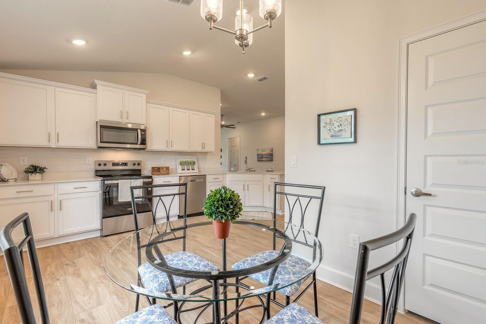 SEMINOLE WOODS - Residential