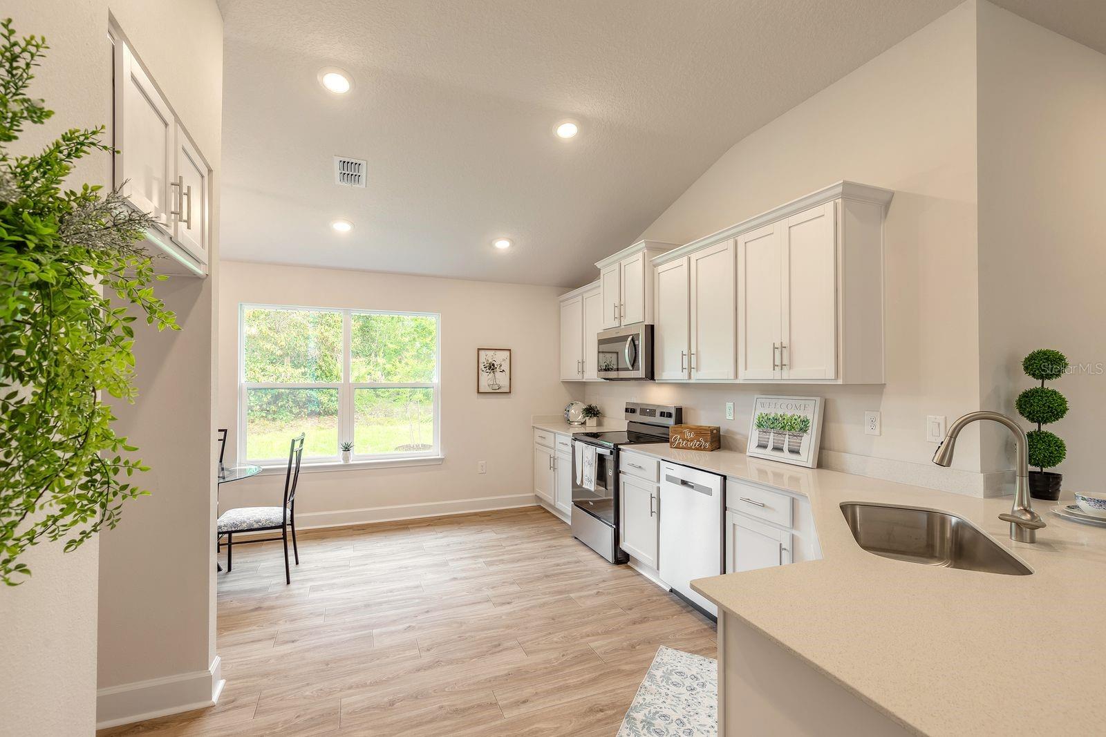 SEMINOLE WOODS - Residential