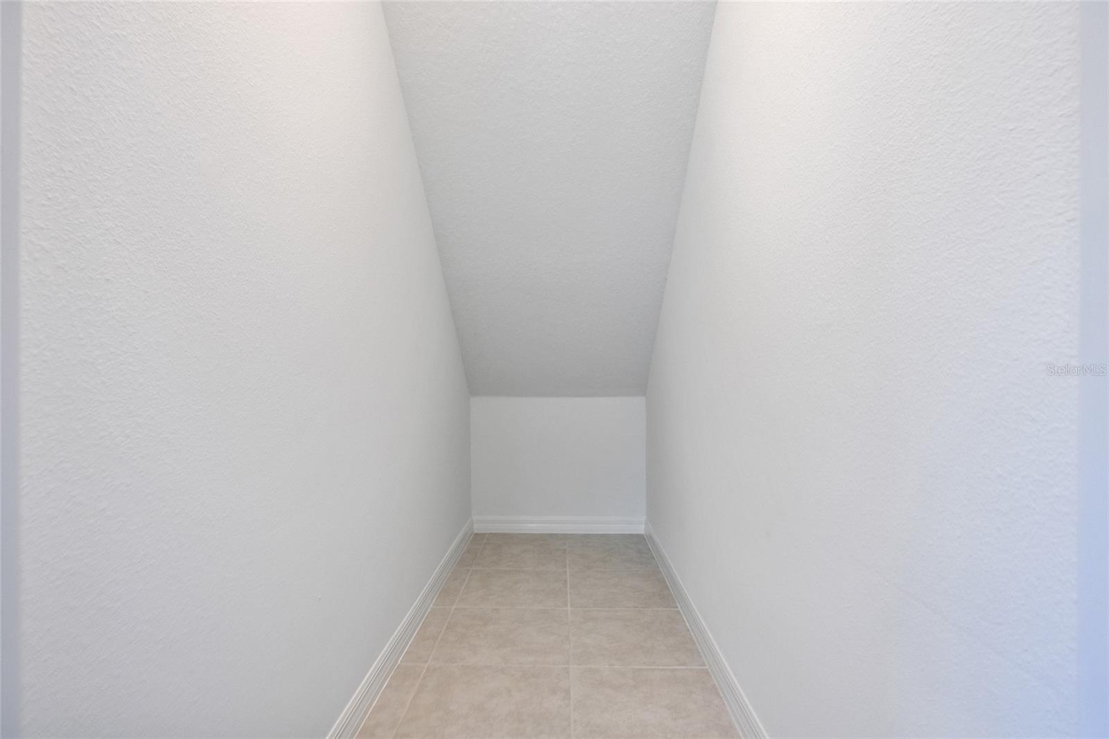 ANGELINE PH 3A - Residential Lease