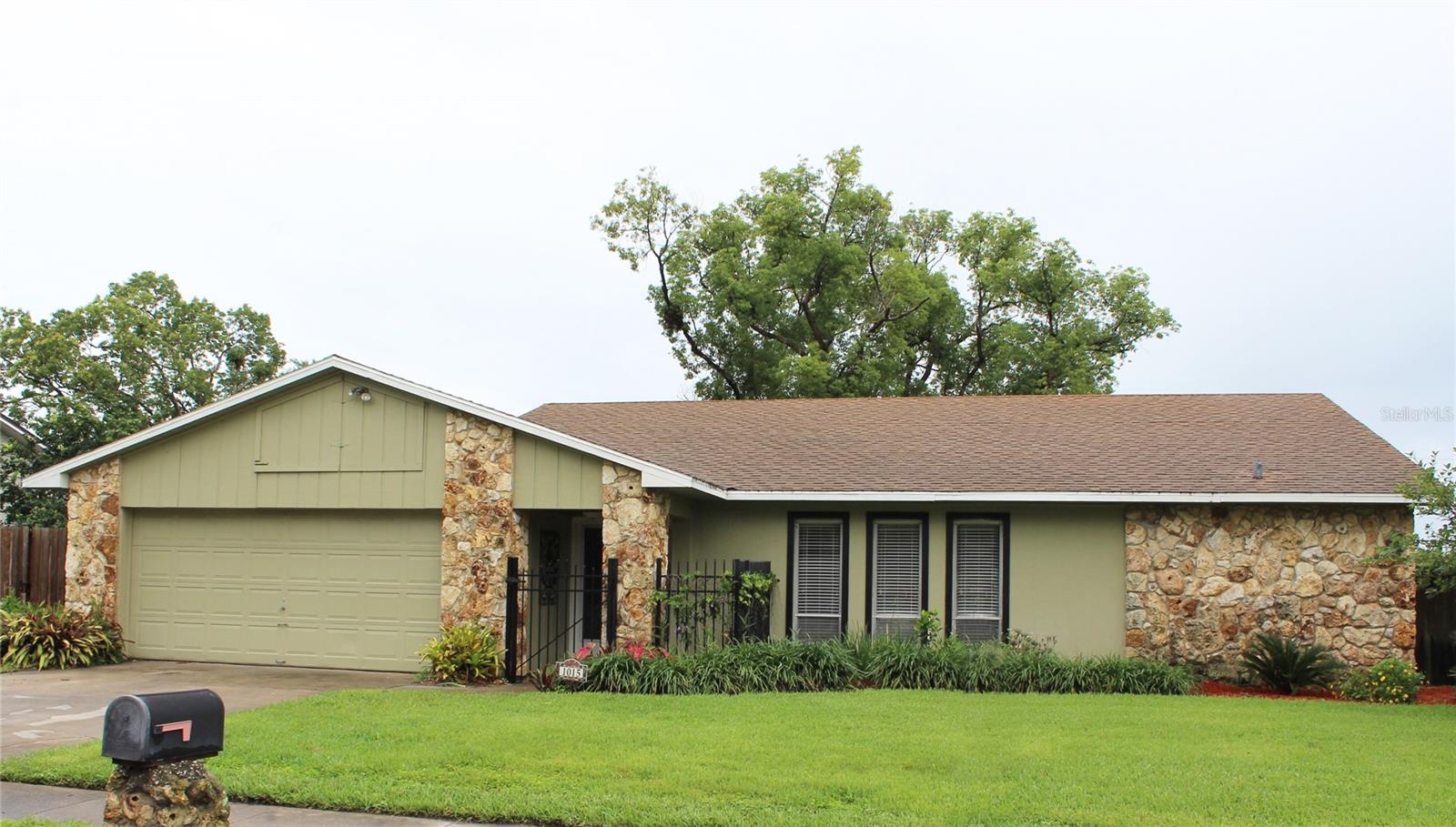 Spacious 3 Bedroom/2 Bath Home in Altamonte Springs. Formal Living and Dining Room plus Family and Bonus Rooms. Additional flex space adjacent to Master Bedroom that can serve as an Office or Nursery. Bonus Room 30x15 with wall unit. Approximately 2450 sq. ft. total living space. Walking distance to Class A Schools, Elementary and Lake Brantley High School. Well maintained and upgraded. New roof and outside paint. Copper wiring and new electrical panel. Vaulted ceilings in Family Room 15x30 with new skylights. Large Backyard with a great shed. New fencing and excellent dog run. No HOA. Close to shopping, restaurants and I-4.