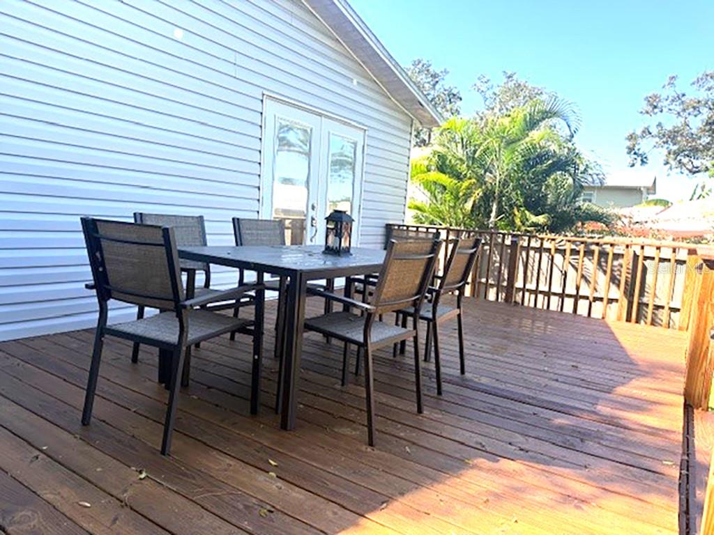 YACHTHAVEN ESTATES 1ST ADD - Residential Lease