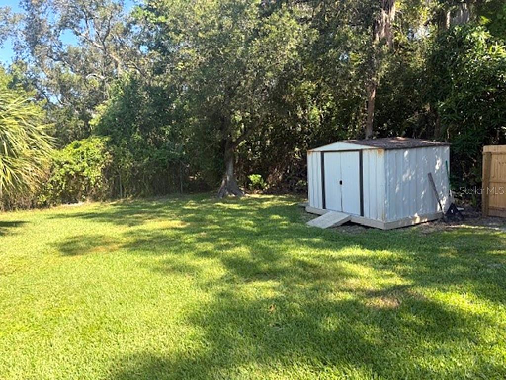 YACHTHAVEN ESTATES 1ST ADD - Residential Lease