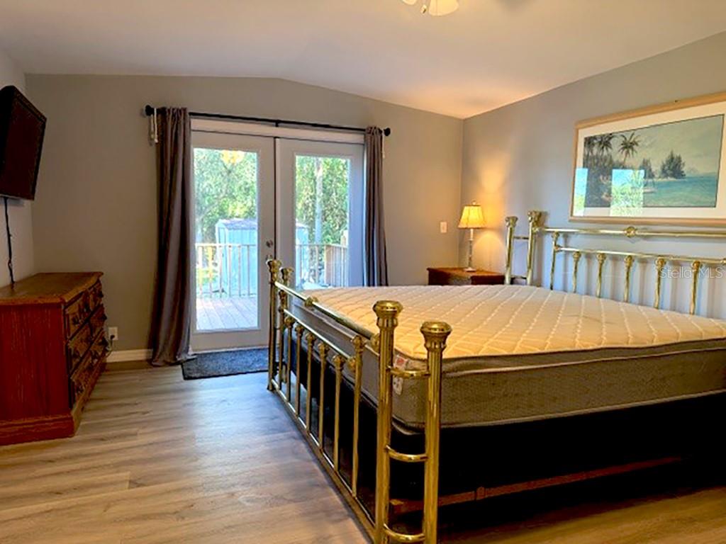 YACHTHAVEN ESTATES 1ST ADD - Residential Lease