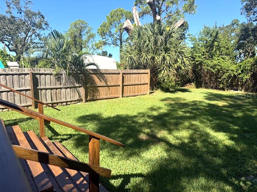 YACHTHAVEN ESTATES 1ST ADD - Residential Lease