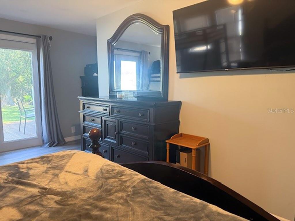 YACHTHAVEN ESTATES 1ST ADD - Residential Lease