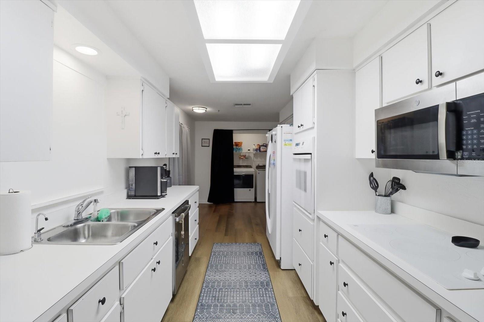 BEVERLY HILLS UNIT 08 PH 02 - Residential