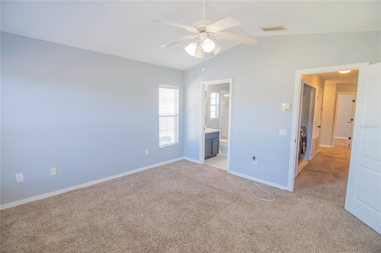 KINGS LAKE TWNHMS - Residential Lease