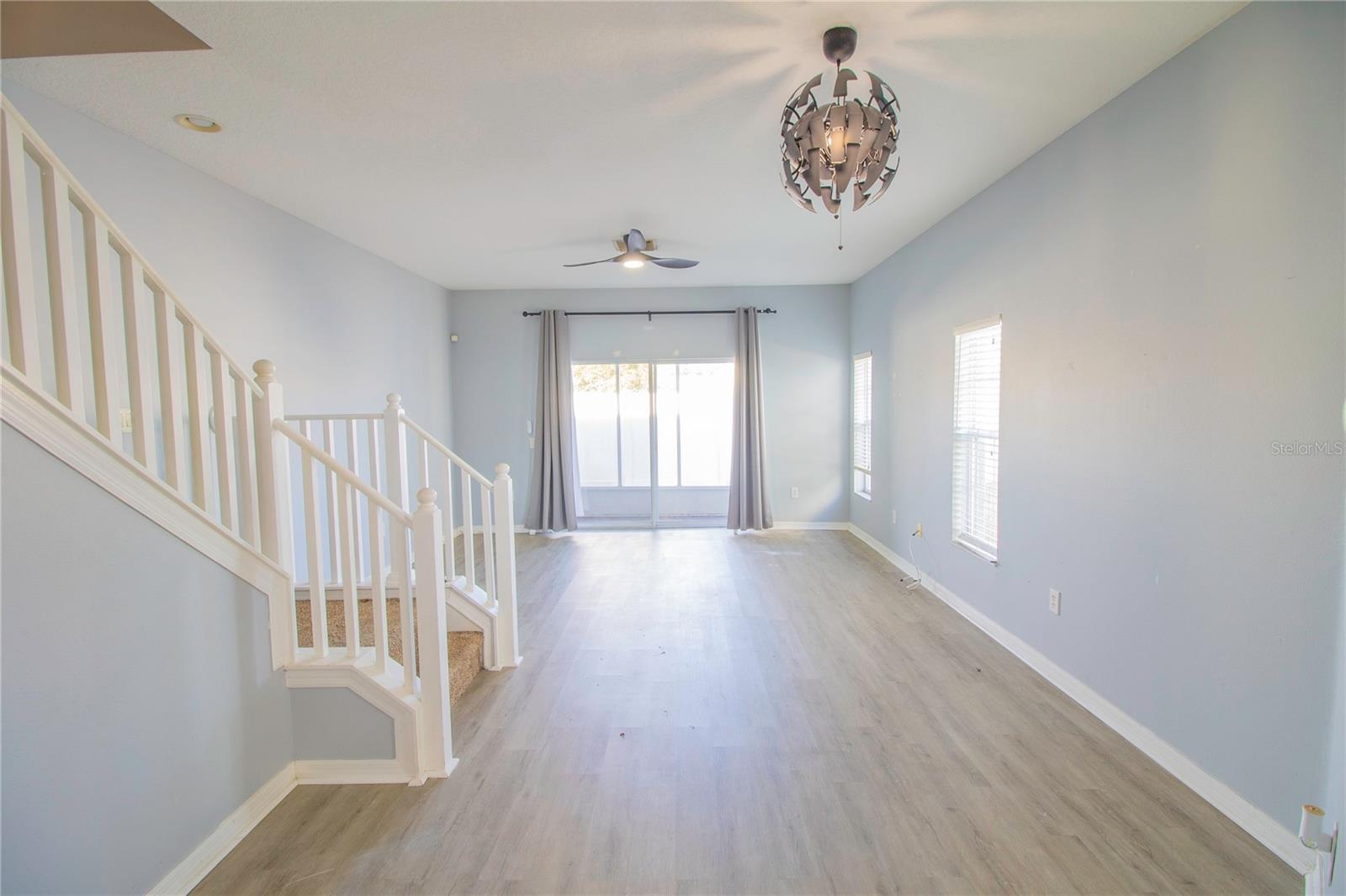 KINGS LAKE TWNHMS - Residential Lease