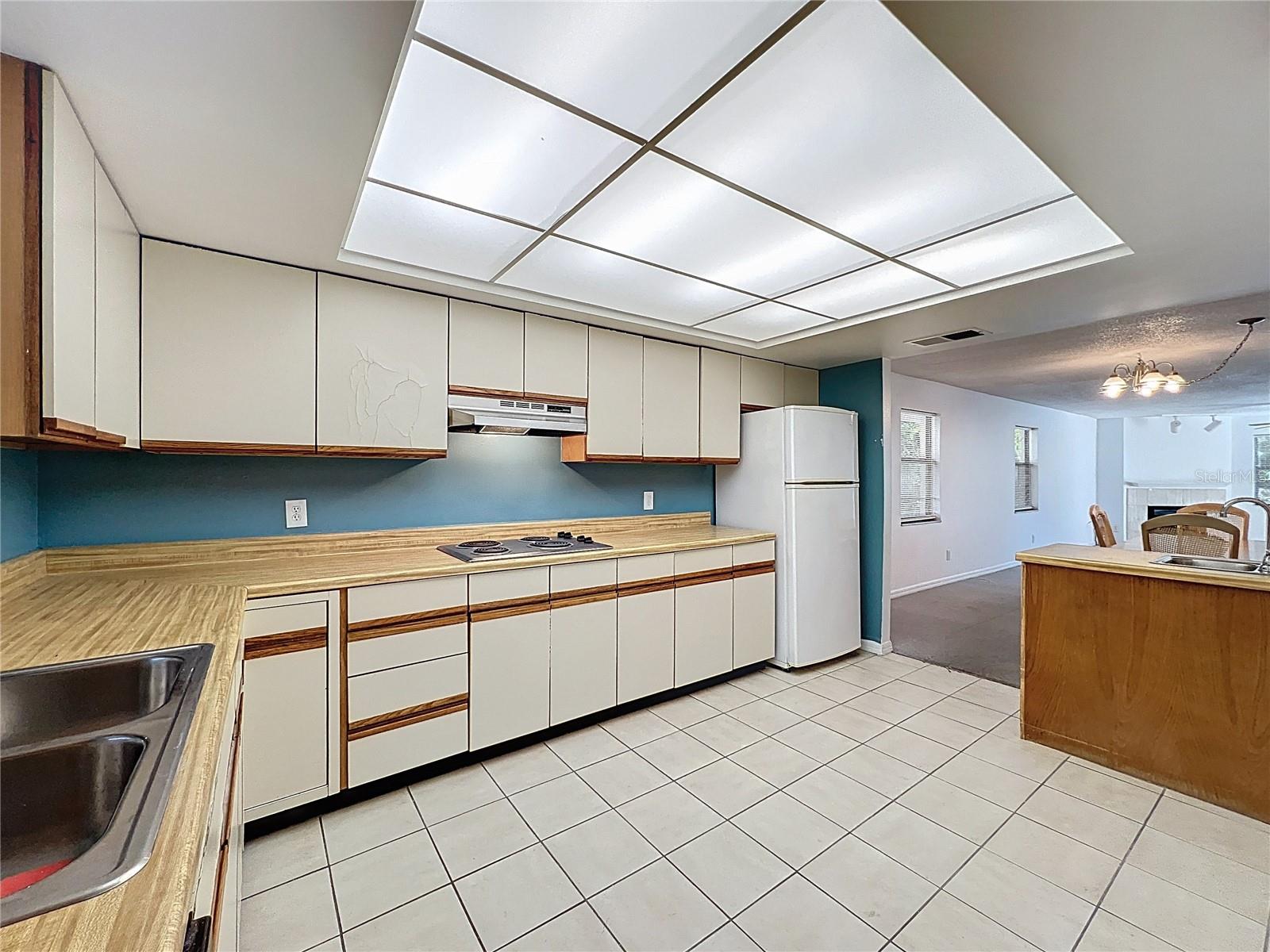 GULF FRONT LAGOON CONDO - Residential