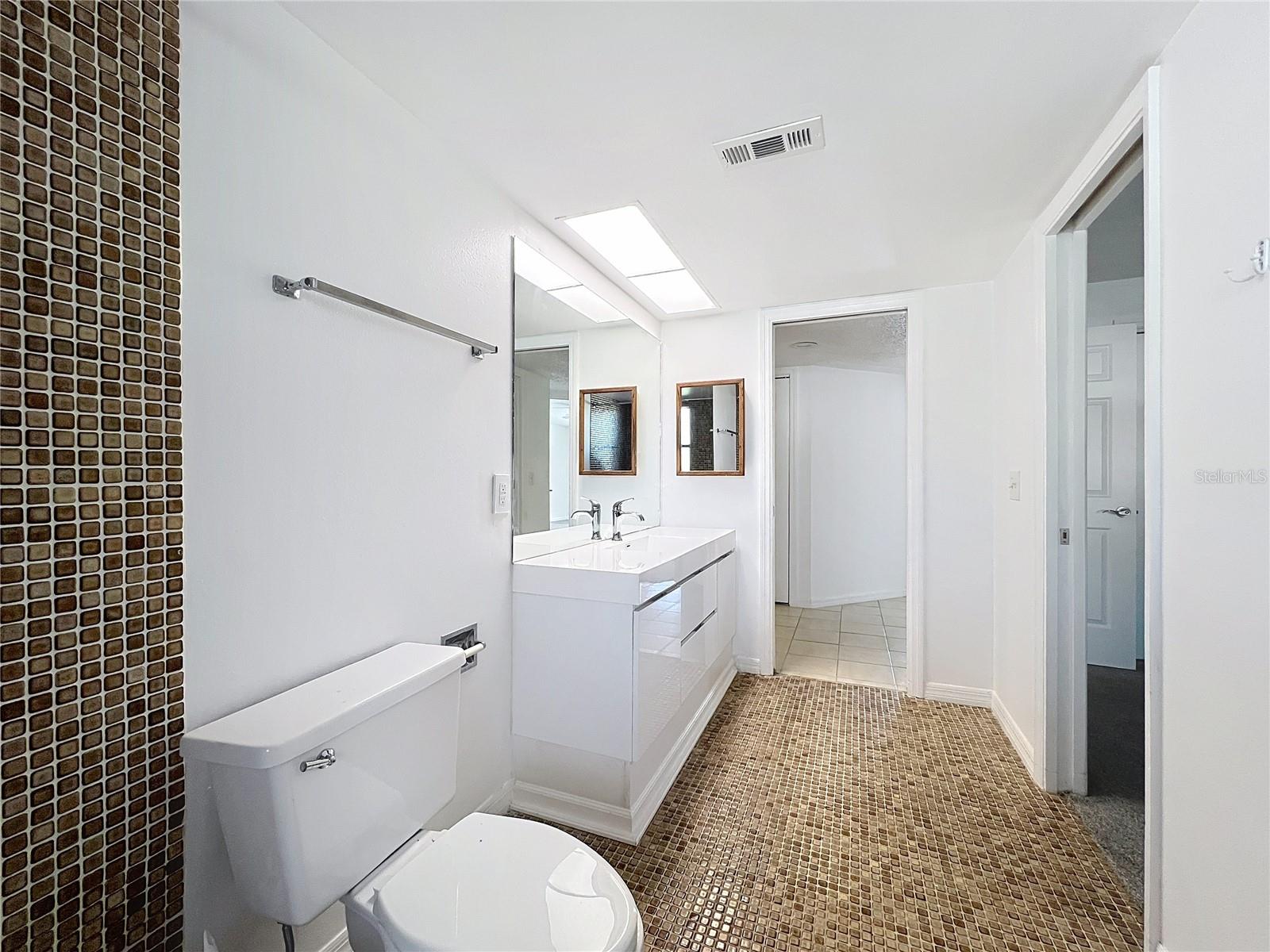 GULF FRONT LAGOON CONDO - Residential