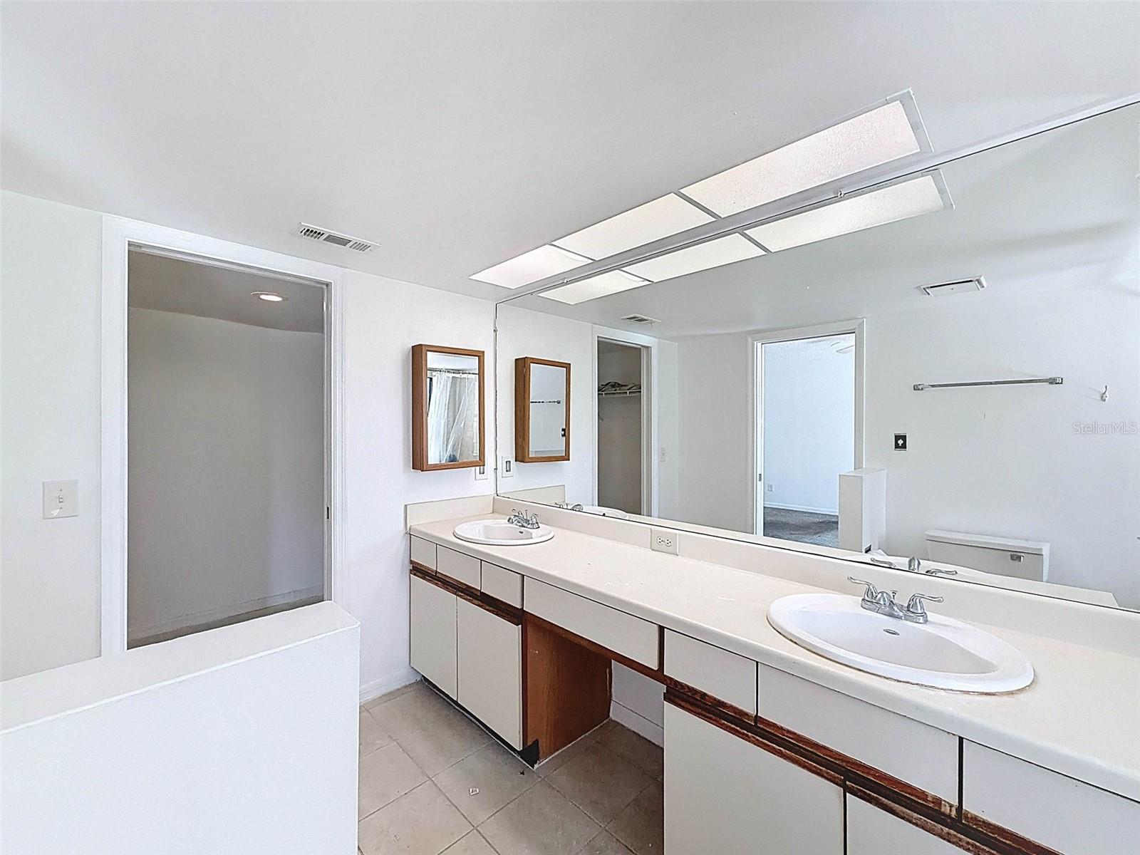 GULF FRONT LAGOON CONDO - Residential